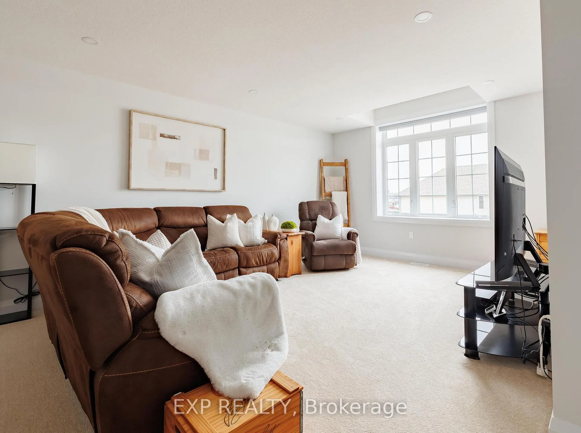 Photo 19 of 164 Snyder Avenue N, Woolwich — HOMEH