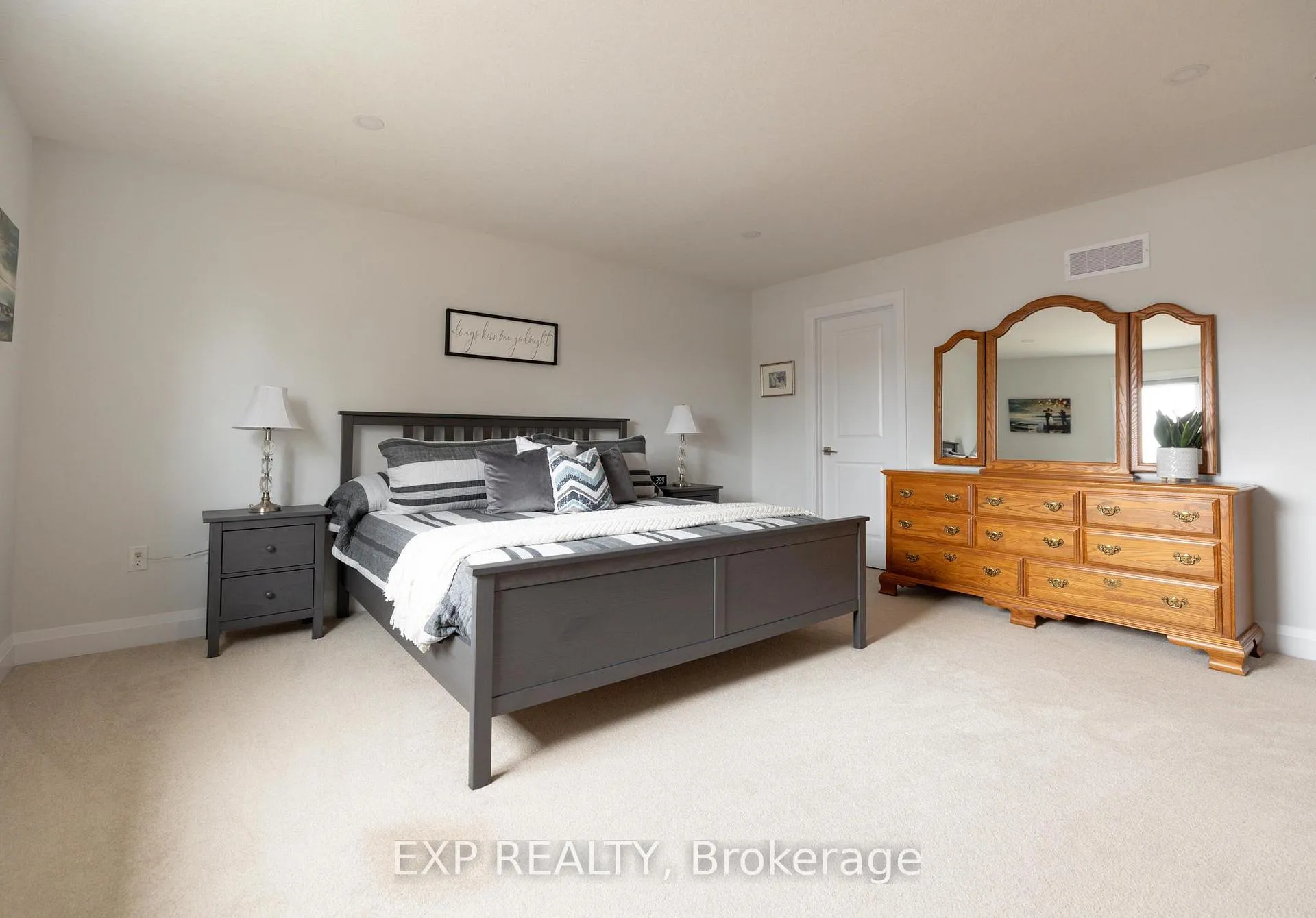 Photo 28 of 164 Snyder Avenue N, Woolwich — HOMEH