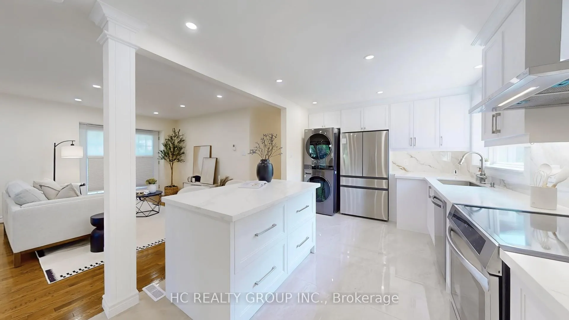 Photo 14 of 21 Sir Constantine Drive, Markham, Markham Village — HOMEH