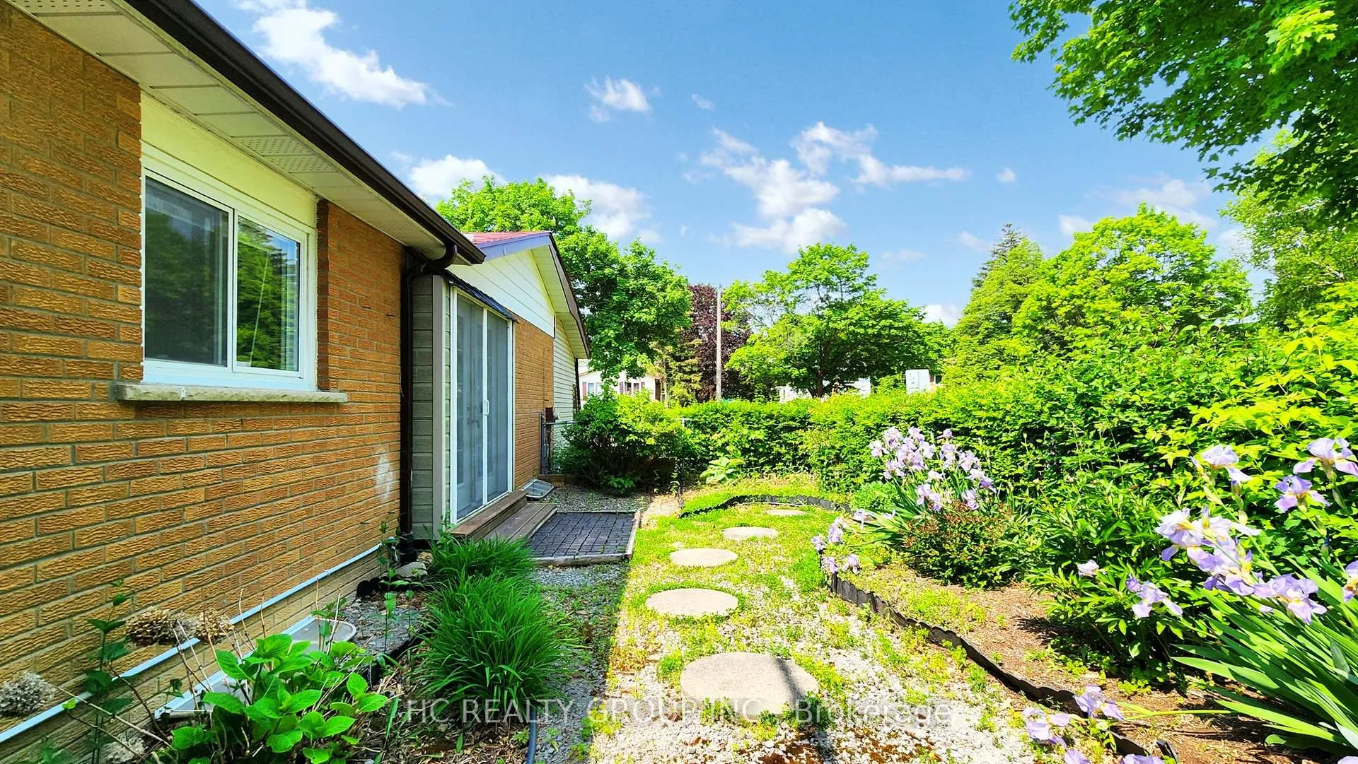 Photo 42 of 21 Sir Constantine Drive, Markham, Markham Village — HOMEH