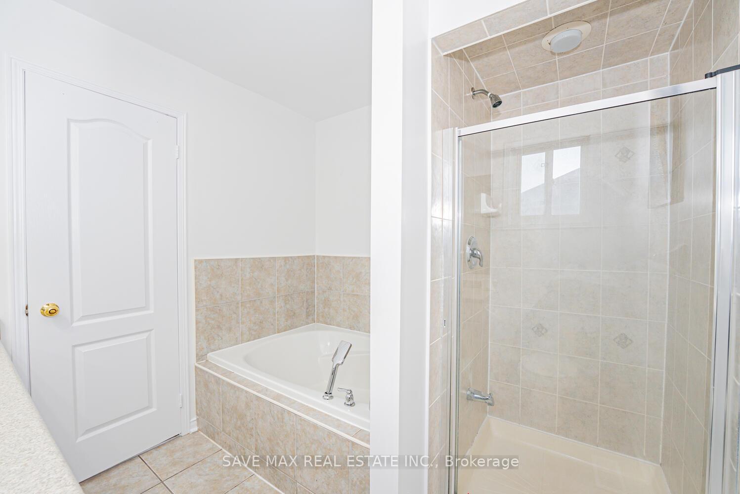 Photo 30 of 100 Bushmill Circle, Brampton, Fletcher's Meadow — HOMEH