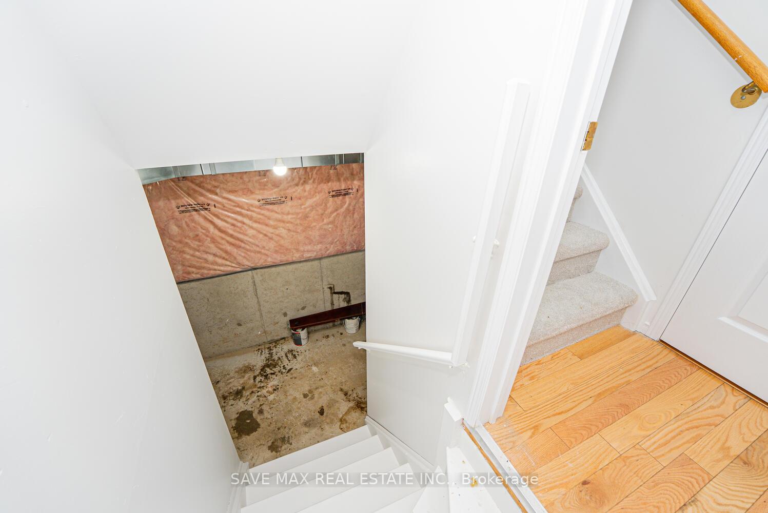 Photo 39 of 100 Bushmill Circle, Brampton, Fletcher's Meadow — HOMEH