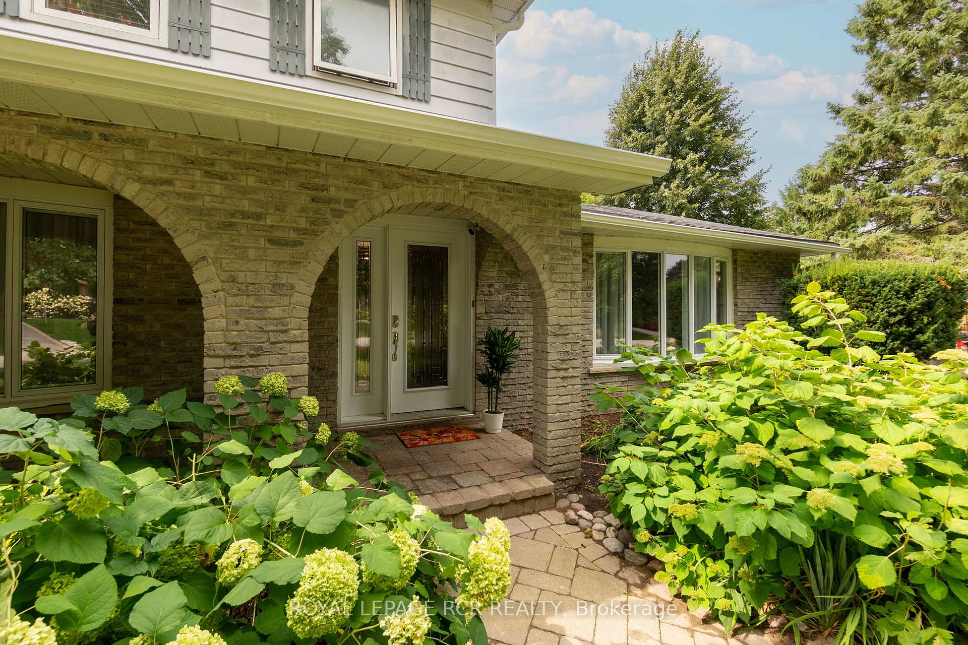 Photo 4 of 45 Westview Crescent, Caledon, Palgrave — HOMEH