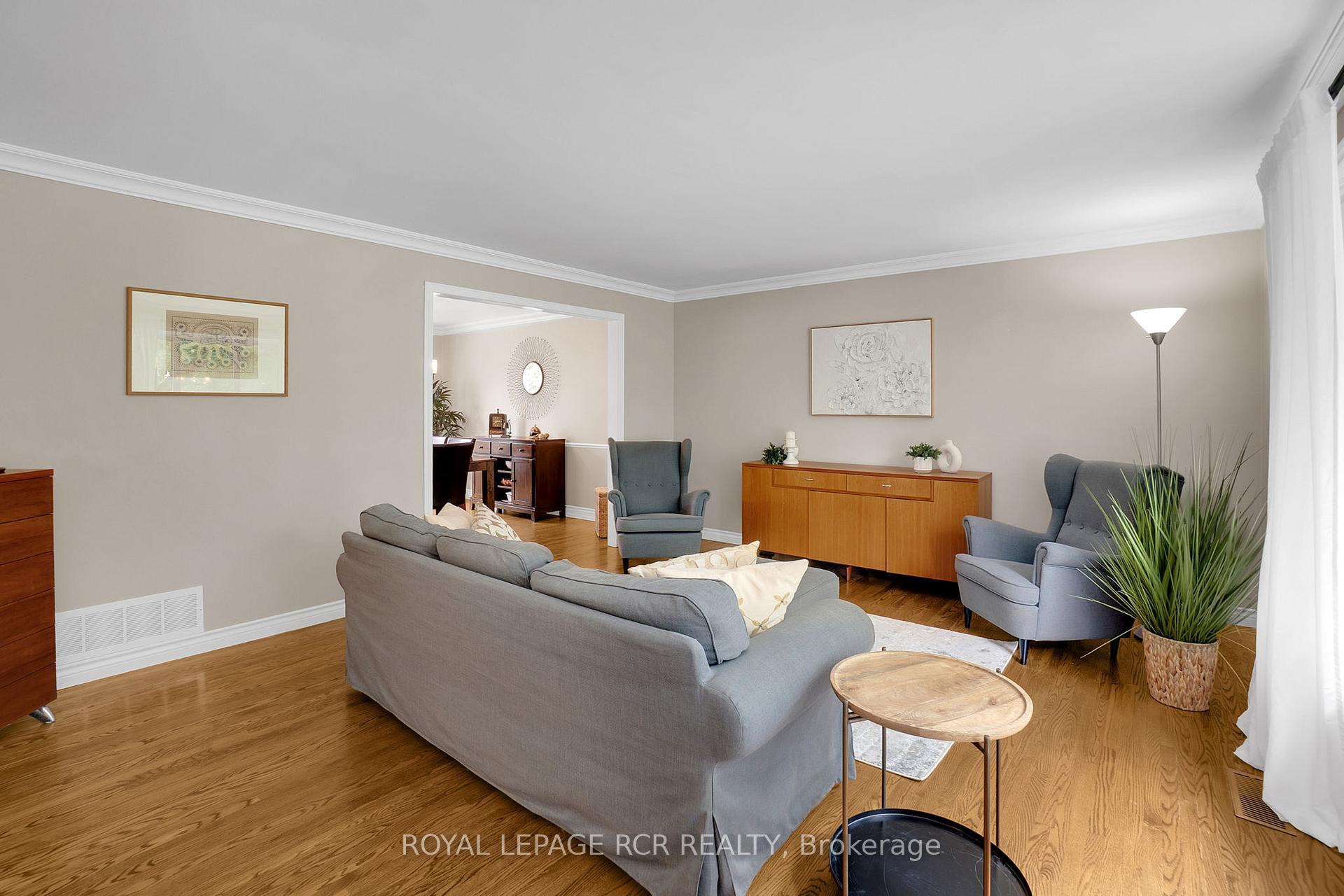 Photo 8 of 45 Westview Crescent, Caledon, Palgrave — HOMEH