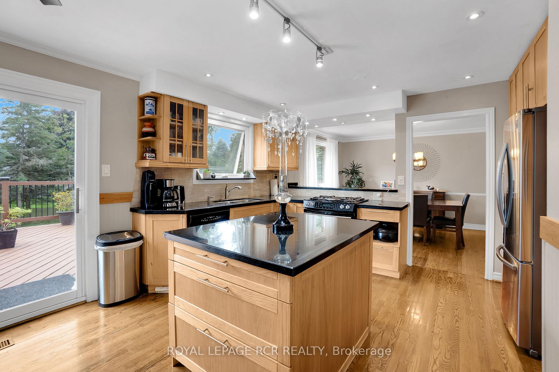 Photo 13 of 45 Westview Crescent, Caledon, Palgrave — HOMEH
