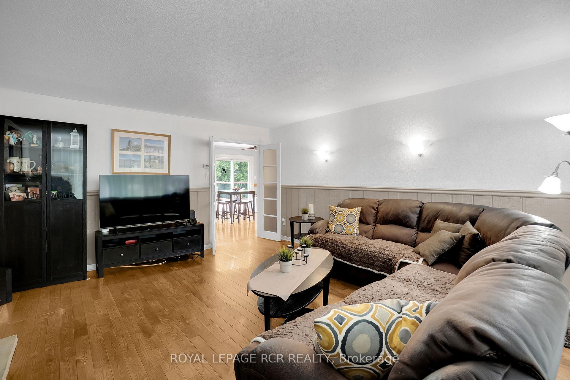 Photo 18 of 45 Westview Crescent, Caledon, Palgrave — HOMEH