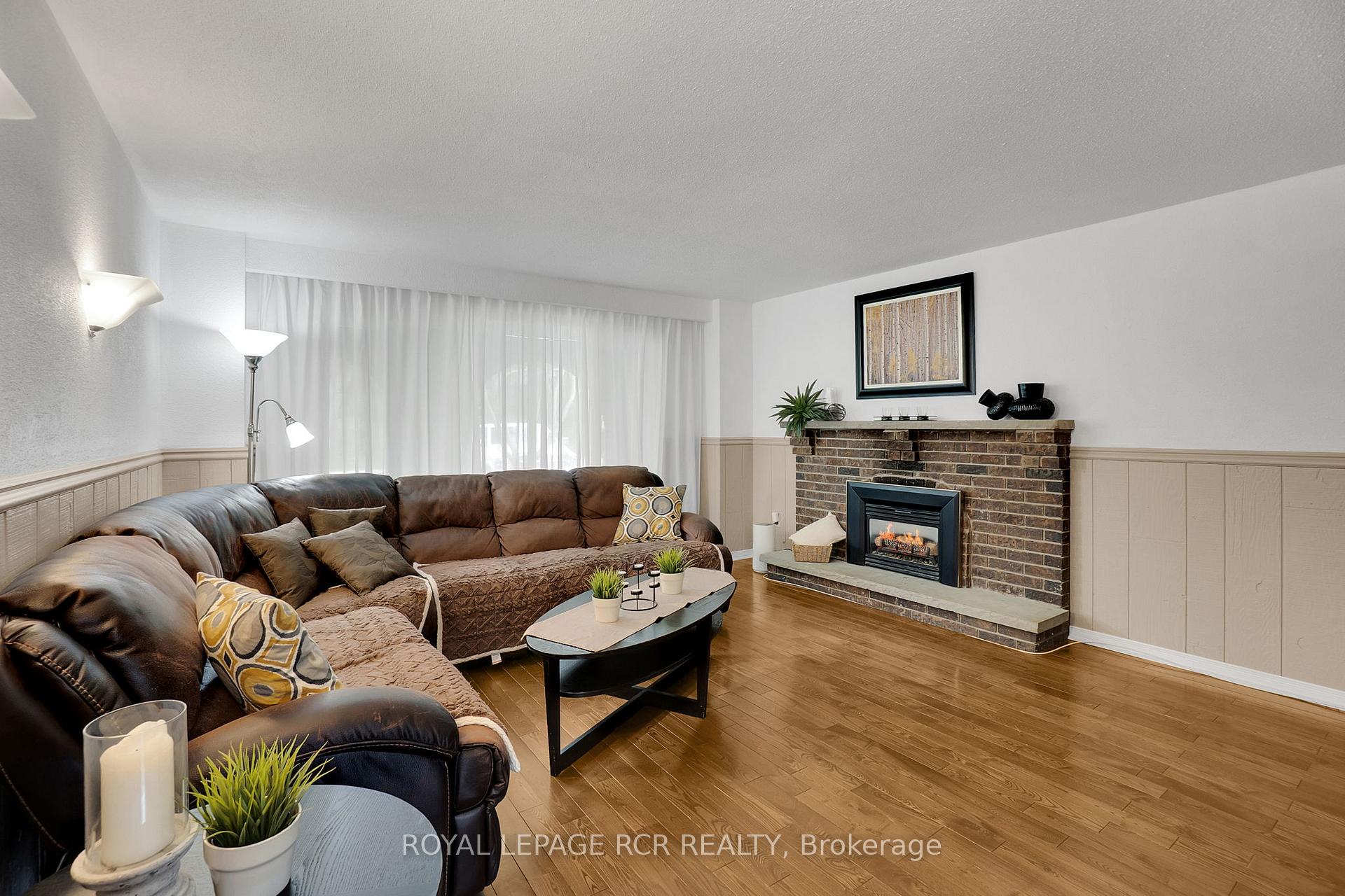 Photo 19 of 45 Westview Crescent, Caledon, Palgrave — HOMEH