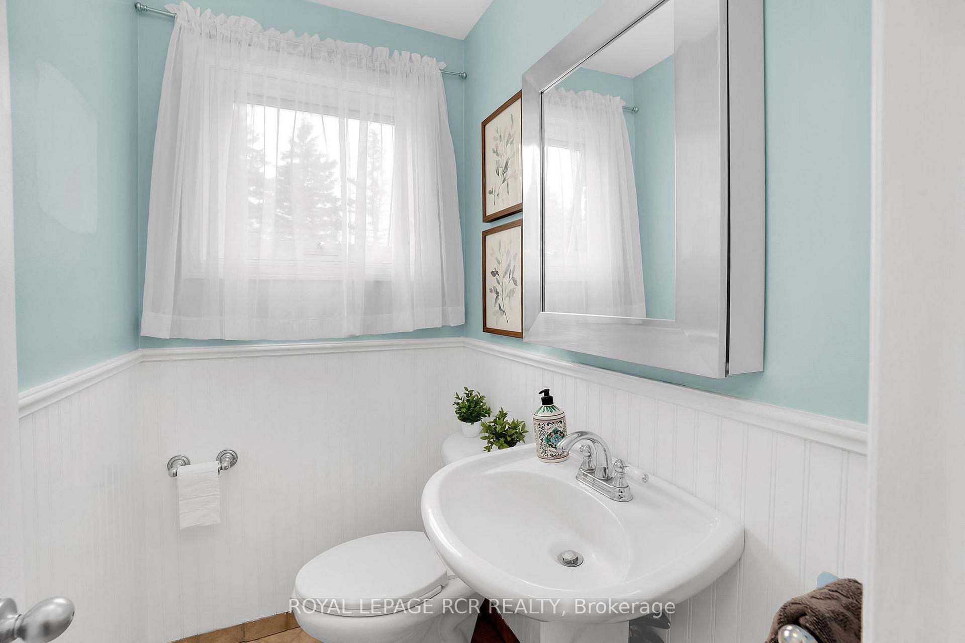 Photo 20 of 45 Westview Crescent, Caledon, Palgrave — HOMEH