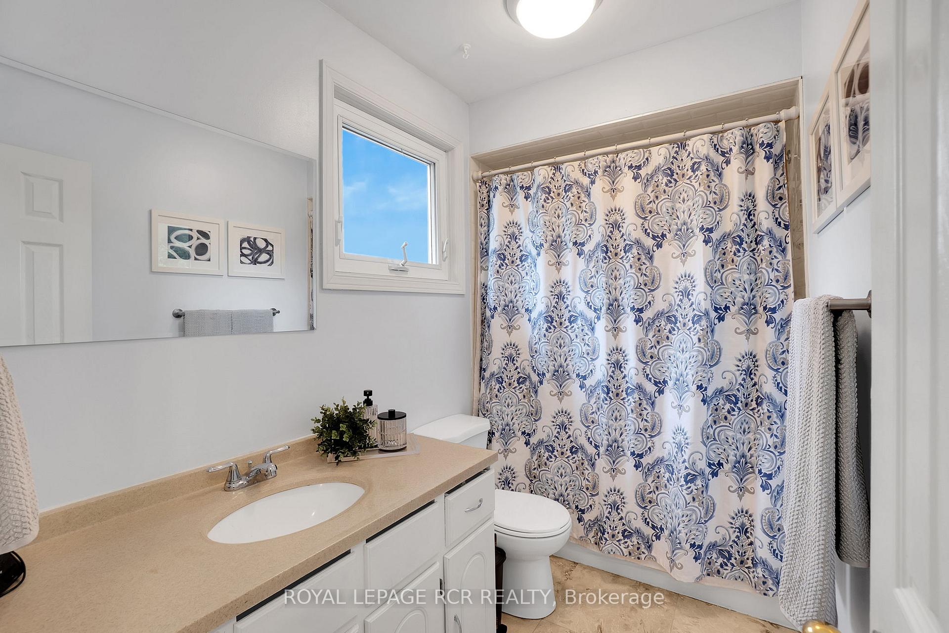 Photo 28 of 45 Westview Crescent, Caledon, Palgrave — HOMEH