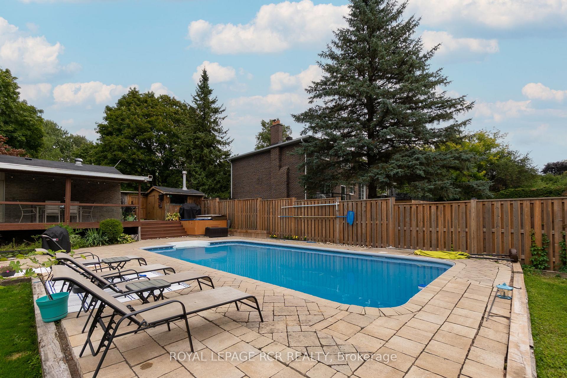 Photo 43 of 45 Westview Crescent, Caledon, Palgrave — HOMEH
