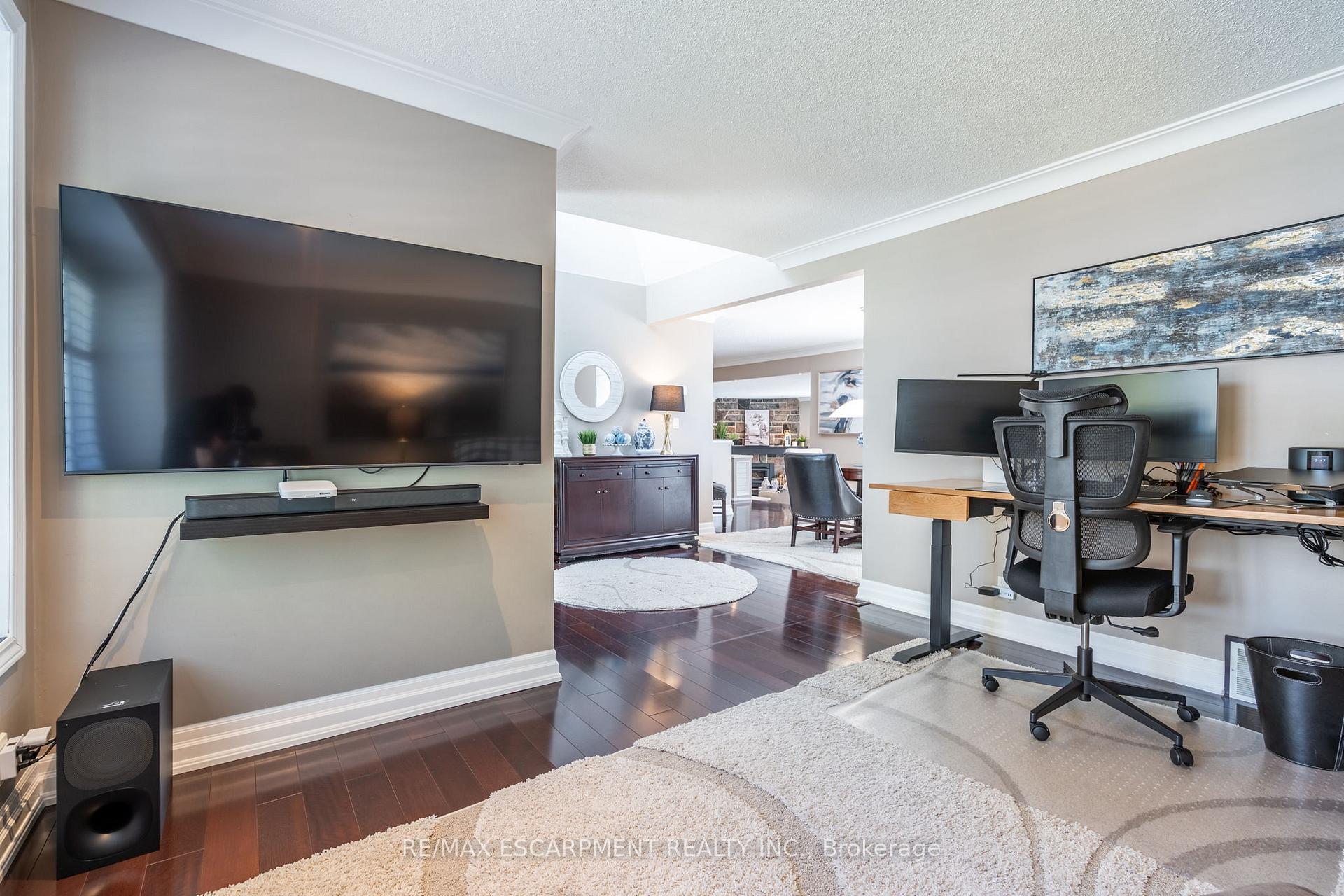 Photo 5 of 388 Wilson Avenue, Burlington, Shoreacres — HOMEH