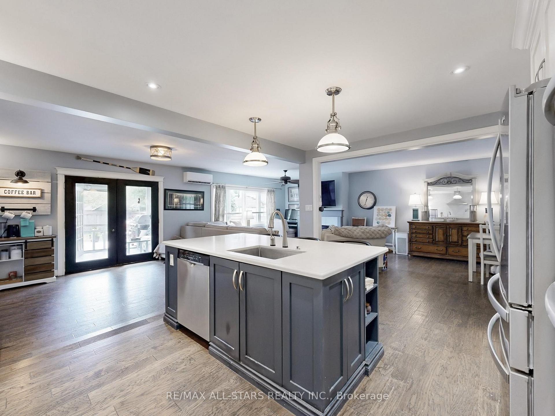 Photo 6 of 17 Metropolitan Crescent, Georgina, Keswick North — HOMEH