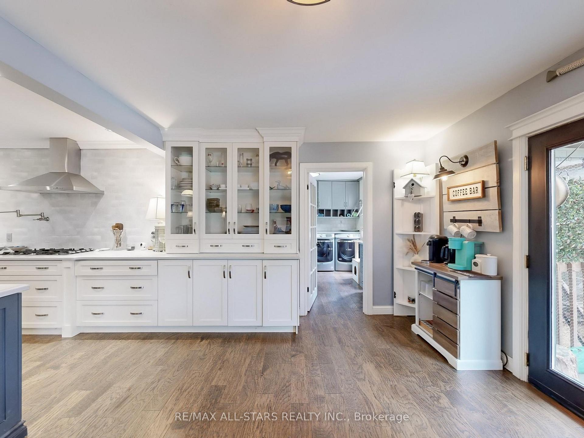 Photo 9 of 17 Metropolitan Crescent, Georgina, Keswick North — HOMEH