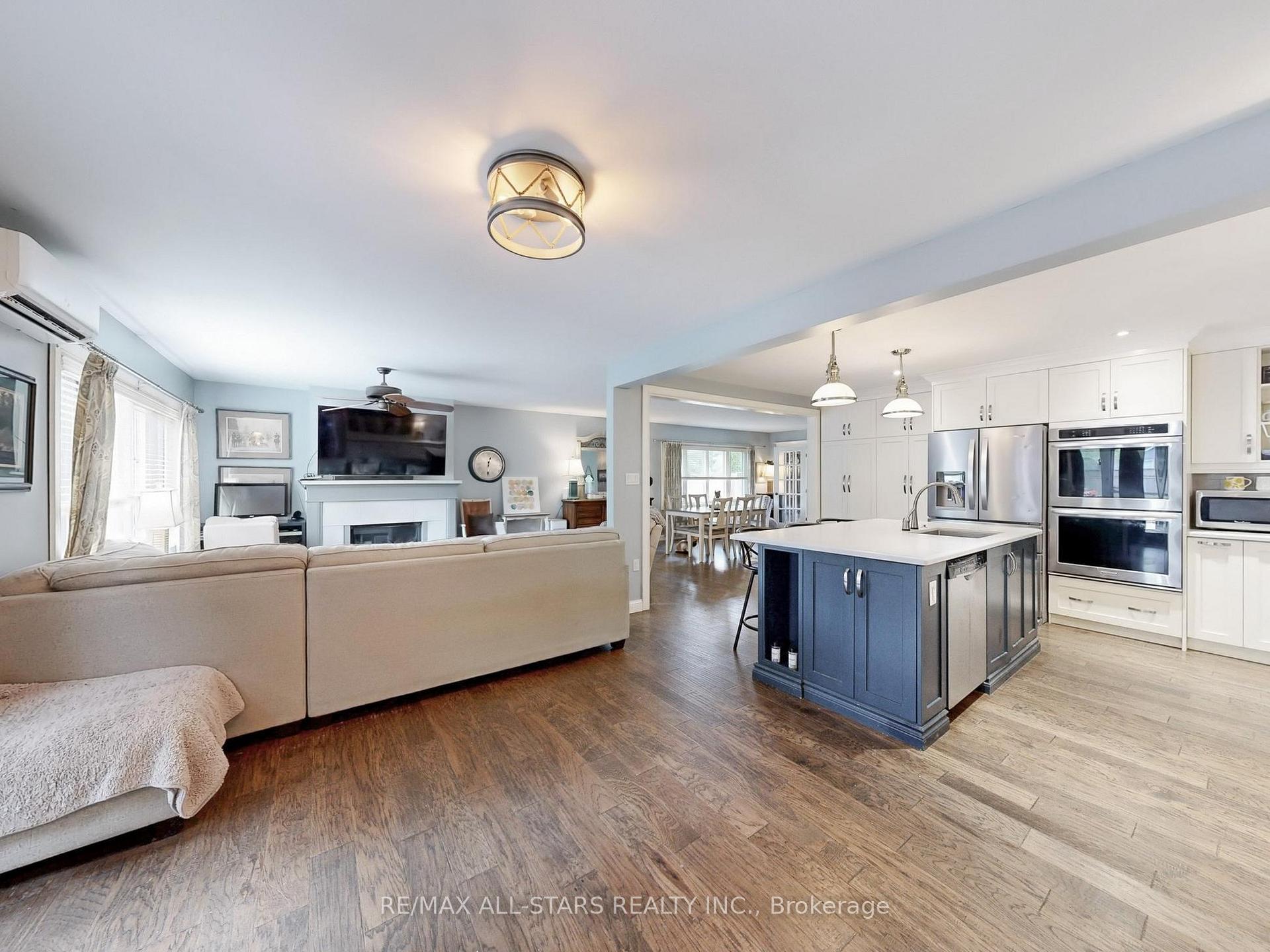 Photo 10 of 17 Metropolitan Crescent, Georgina, Keswick North — HOMEH