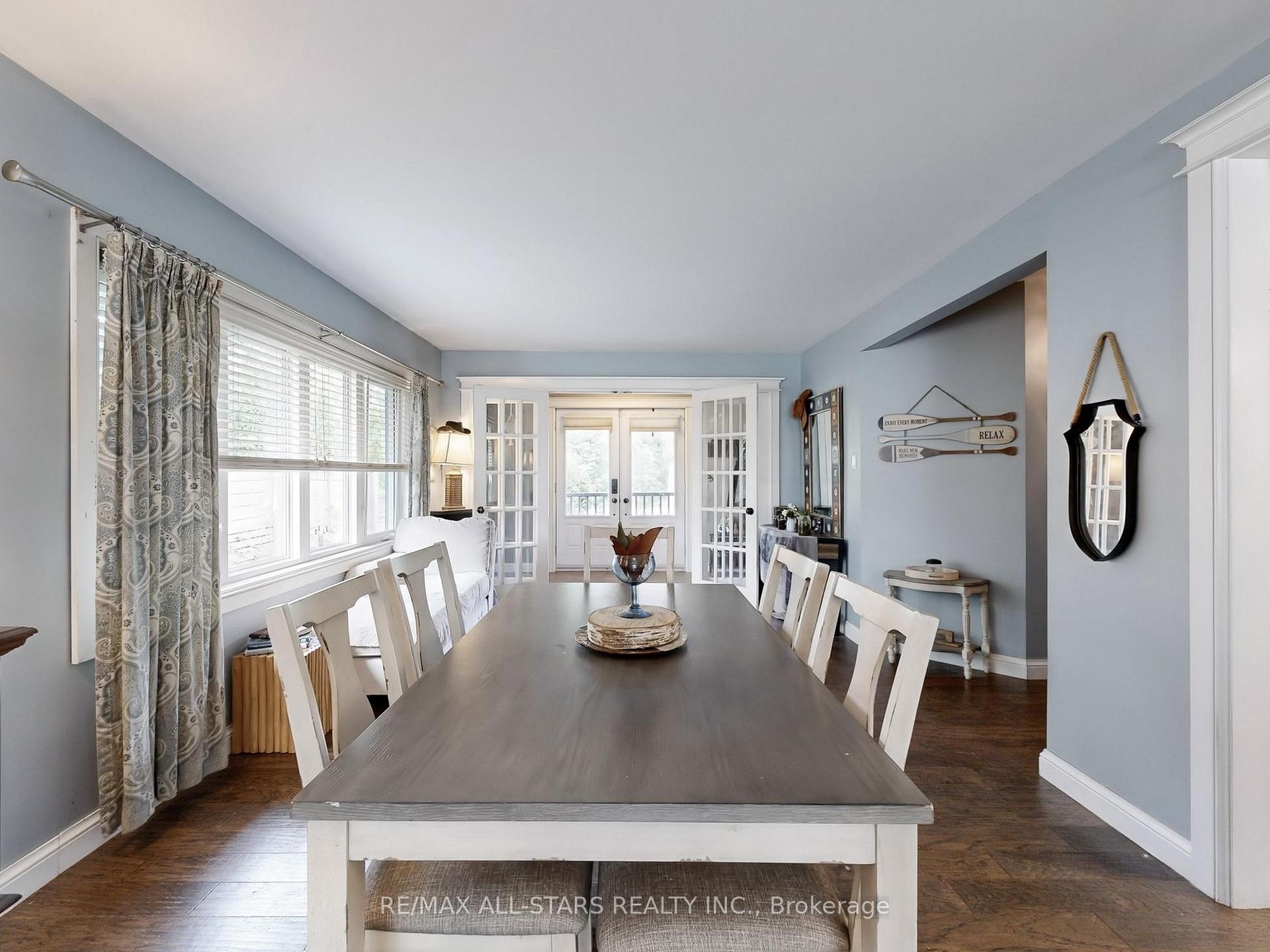 Photo 19 of 17 Metropolitan Crescent, Georgina, Keswick North — HOMEH