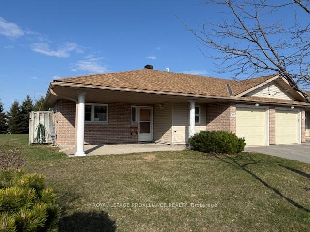 Photo 2 of Unit 10, 15 Aldersgate Crescent, Belleville, Belleville Ward — HOMEH