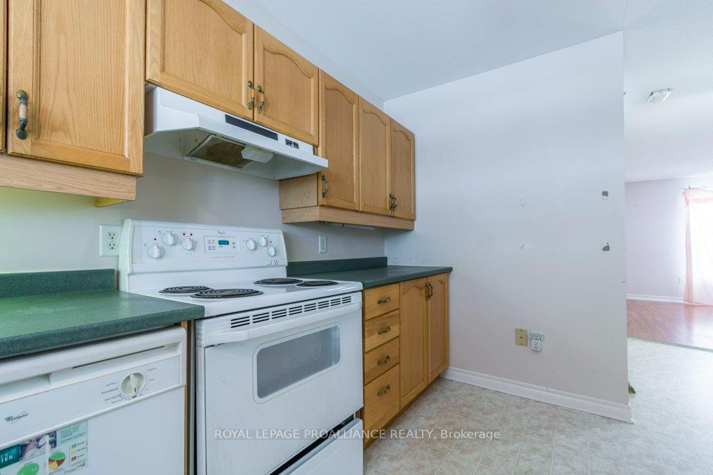 Photo 7 of Unit 10, 15 Aldersgate Crescent, Belleville, Belleville Ward — HOMEH