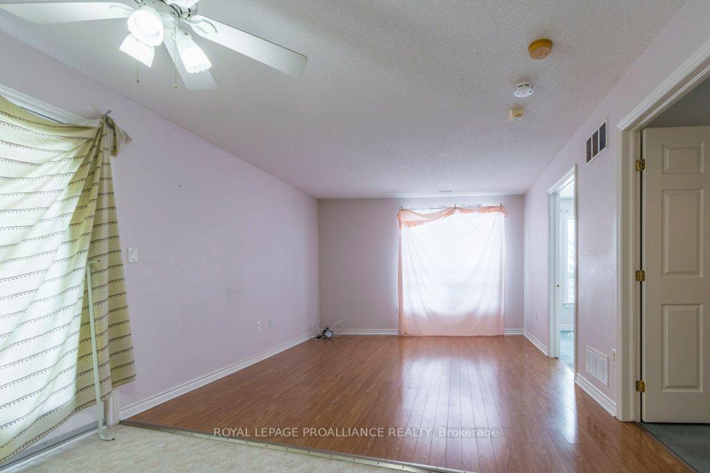 Photo 9 of Unit 10, 15 Aldersgate Crescent, Belleville, Belleville Ward — HOMEH