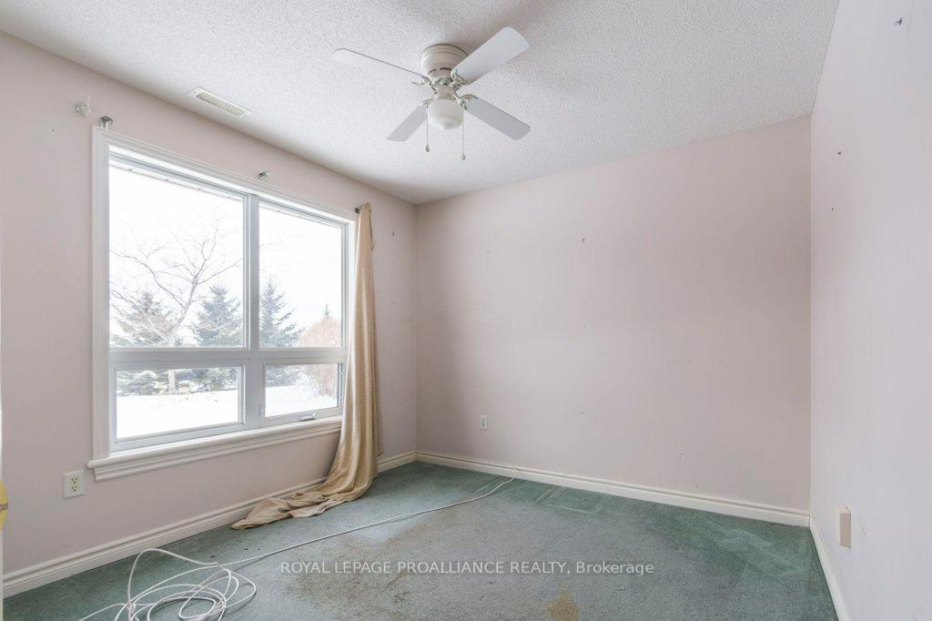 Photo 11 of Unit 10, 15 Aldersgate Crescent, Belleville, Belleville Ward — HOMEH