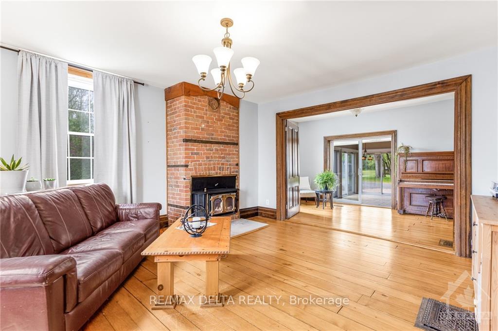 Photo 4 of 140 High Street, Champlain, Vankleek Hill — HOMEH