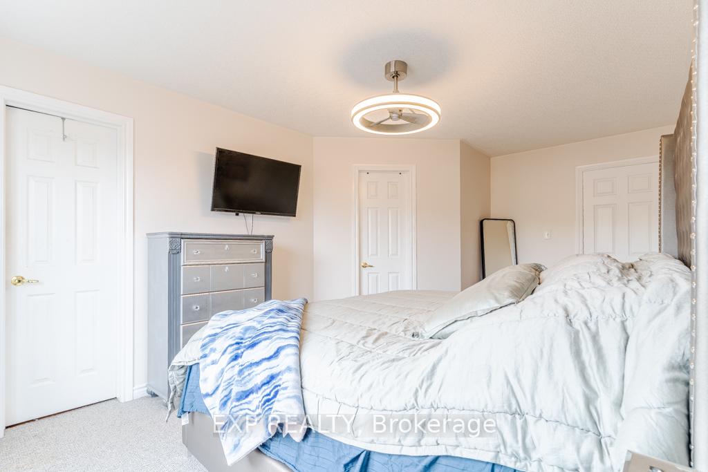 Photo 15 of Unit Upper, 74 Shalom Way, Barrie, Painswick South — HOMEH