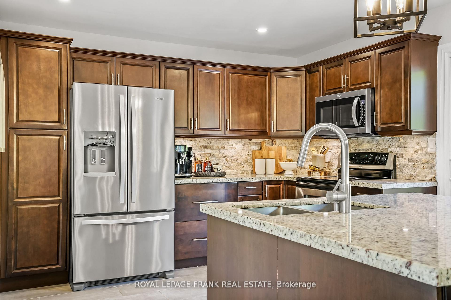Photo 18 of 9003 Longsault Road, Clarington, Rural Clarington — HOMEH