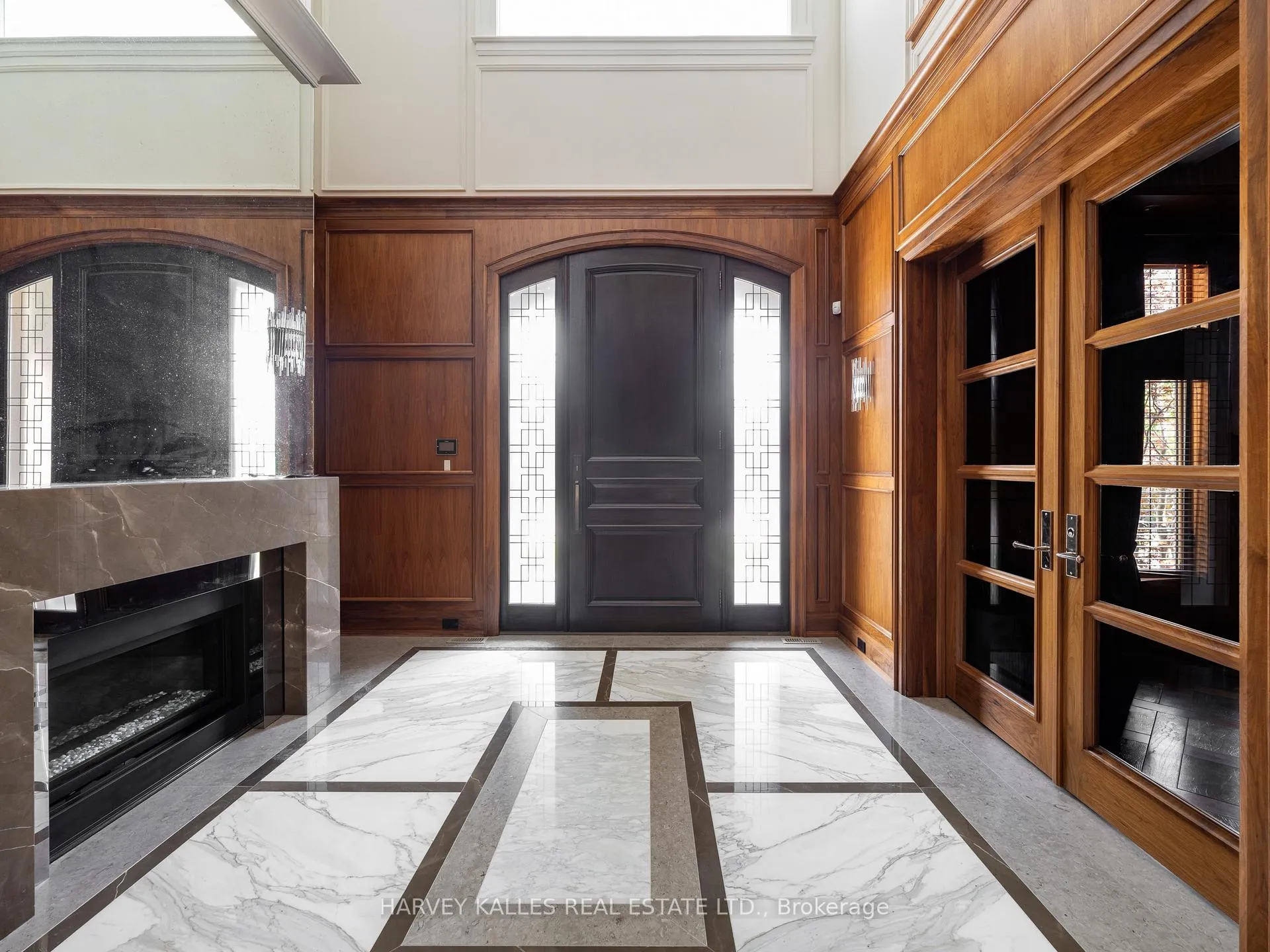 Photo 4 of 147 Cooks Mill Crescent, Vaughan, Patterson — HOMEH