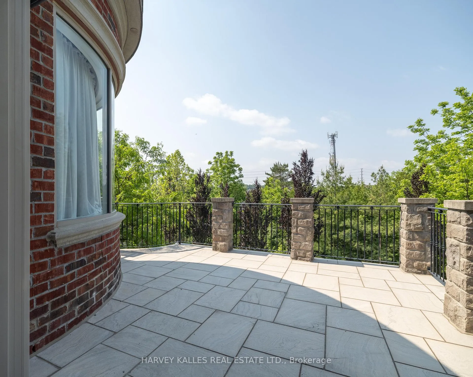 Photo 23 of 147 Cooks Mill Crescent, Vaughan, Patterson — HOMEH