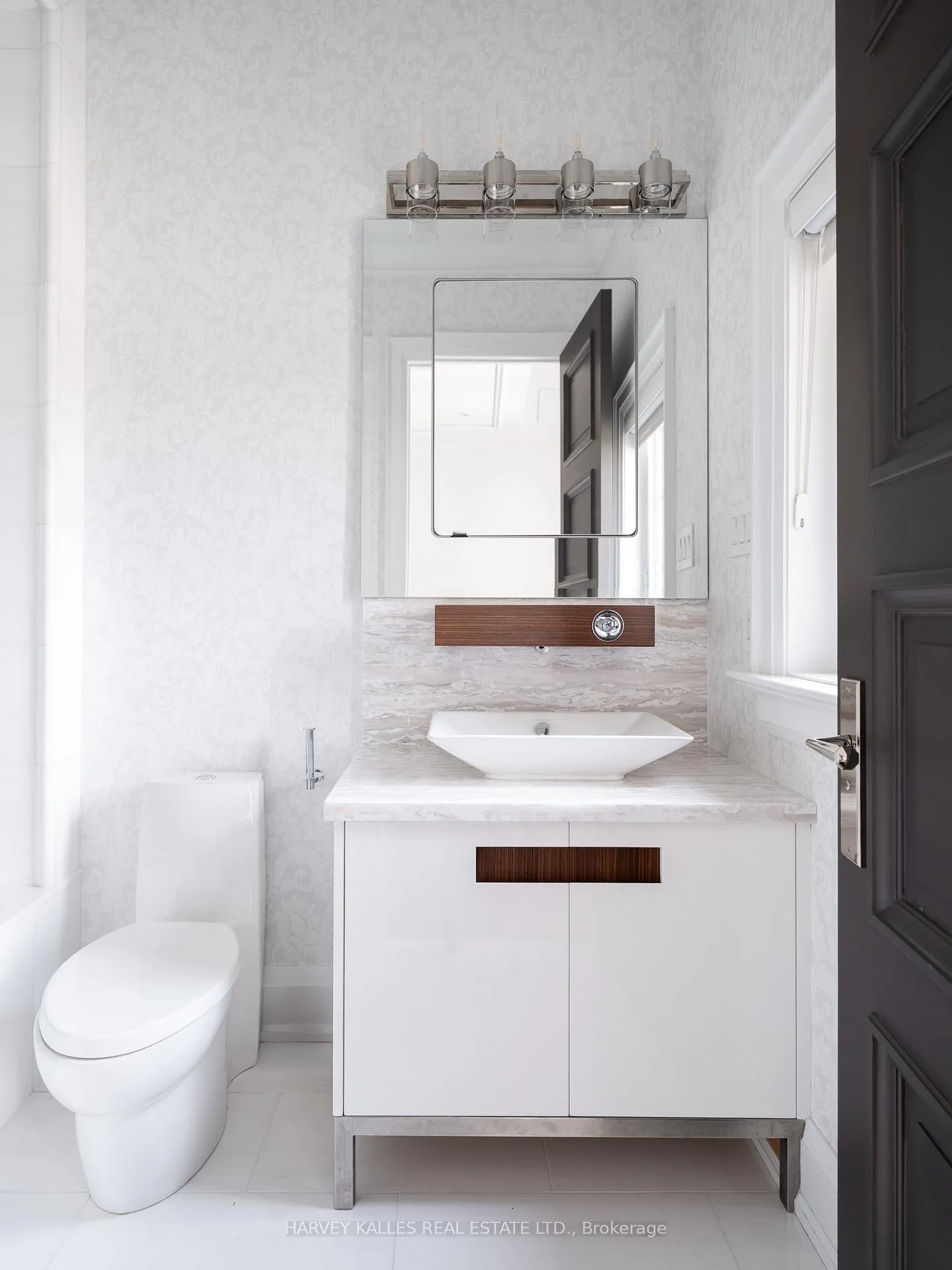 Photo 33 of 147 Cooks Mill Crescent, Vaughan, Patterson — HOMEH