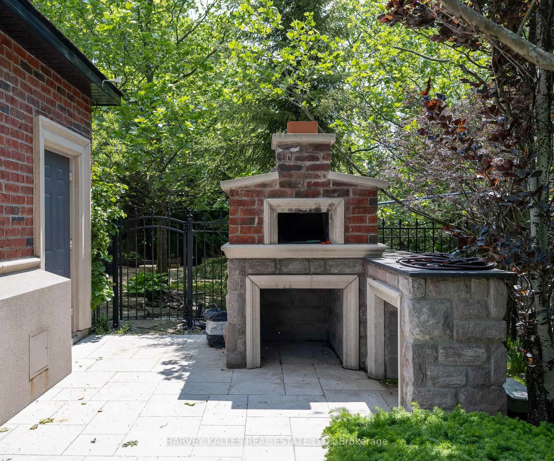 Photo 45 of 147 Cooks Mill Crescent, Vaughan, Patterson — HOMEH