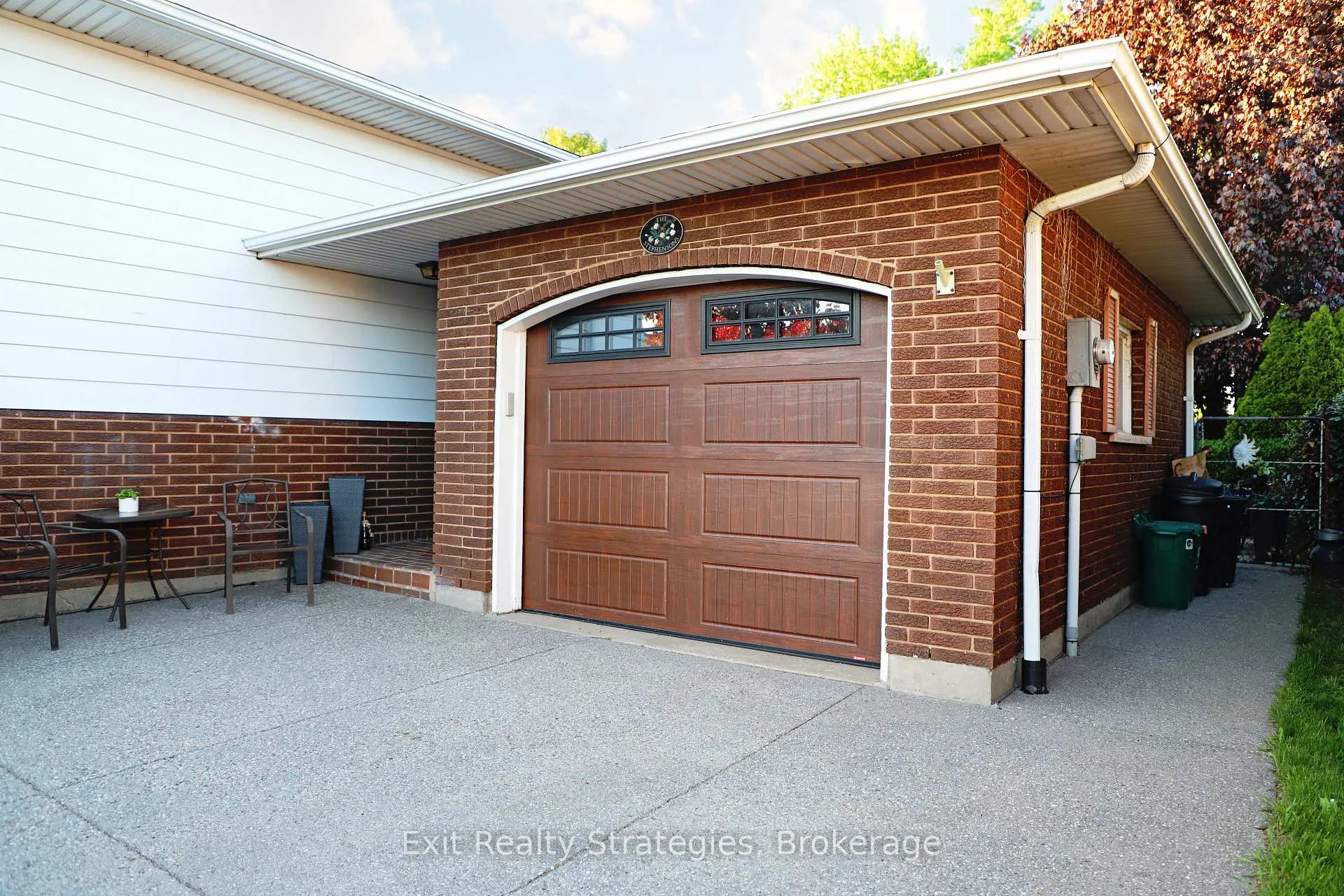 Photo 6 of 35 Mcdonagh Crescent W, Thorold, Confederation Heights — HOMEH