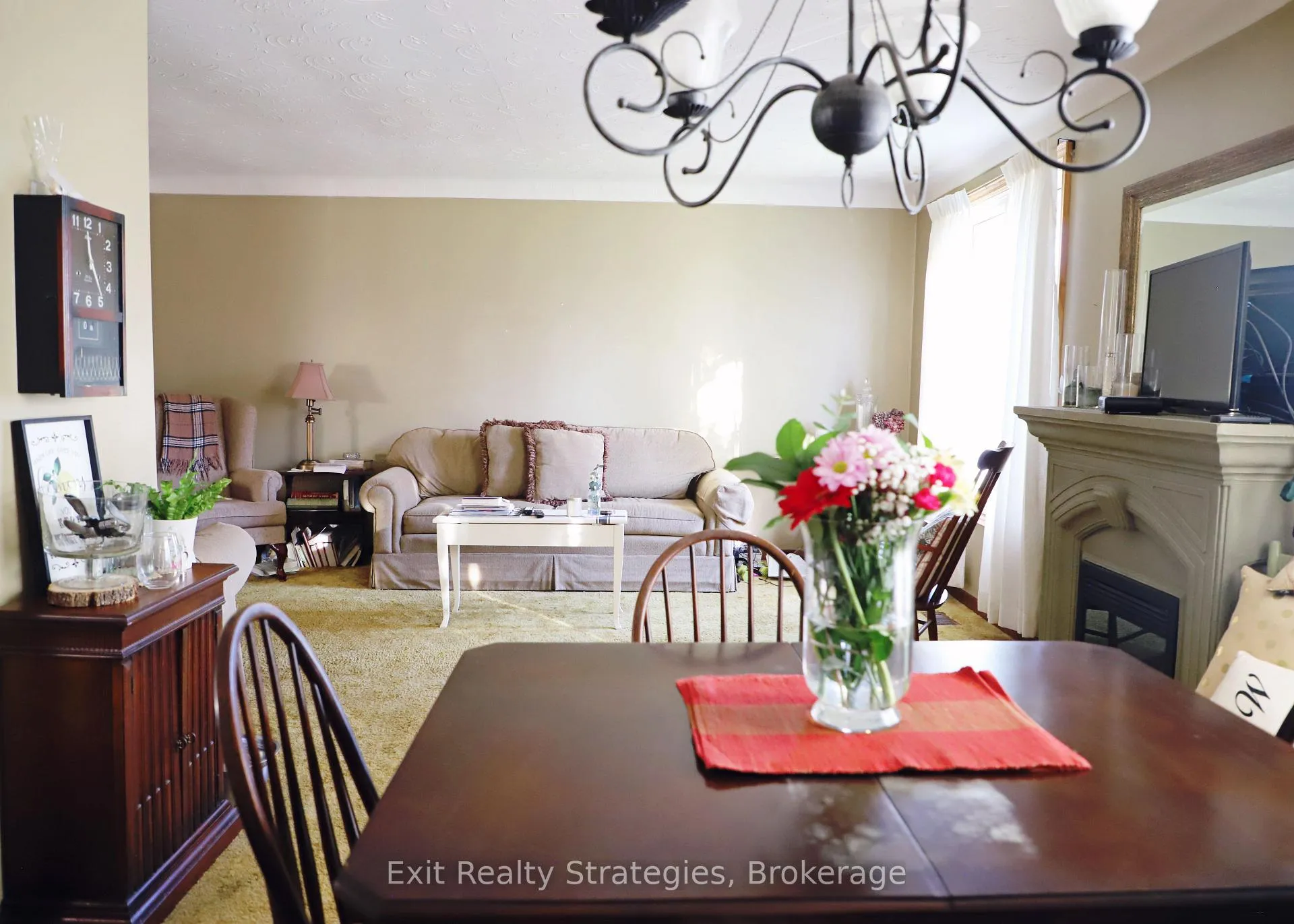Photo 20 of 35 Mcdonagh Crescent W, Thorold, Confederation Heights — HOMEH