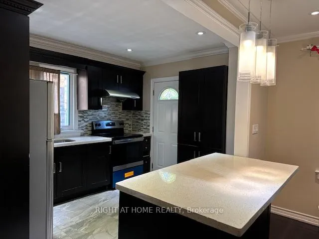 Photo 4 of 164 Adelaide Avenue E, Oshawa, O'Neill — HOMEH