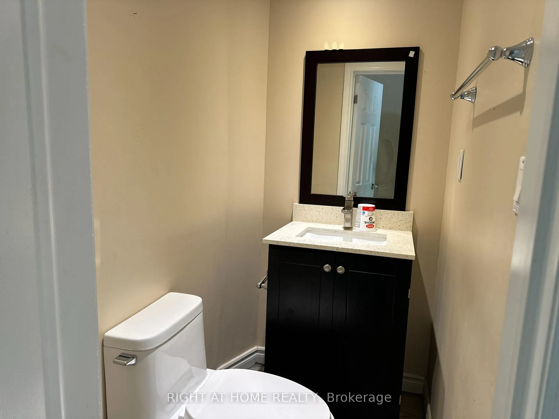 Photo 21 of 164 Adelaide Avenue E, Oshawa, O'Neill — HOMEH