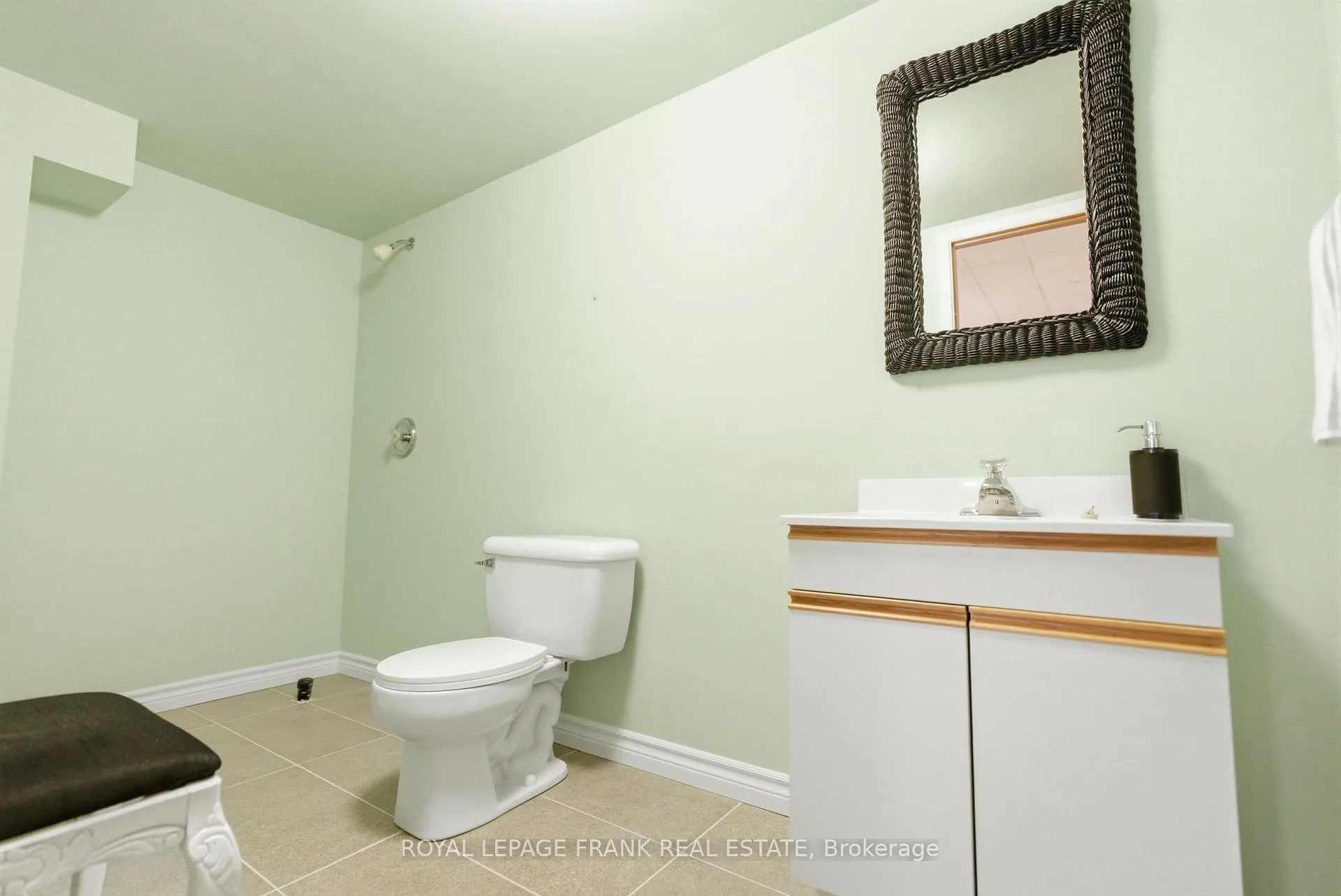 Photo 30 of 96 Beatrice Street W, Oshawa, Centennial — HOMEH