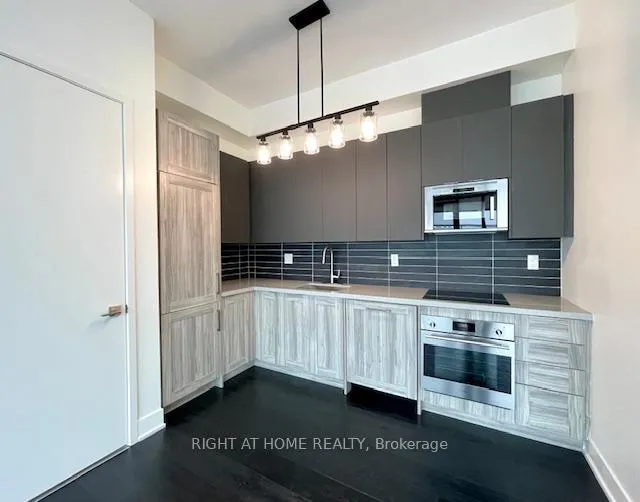 Photo 14 of Unit 610, 2916 Highway 7 Road E, Vaughan, Concord — HOMEH