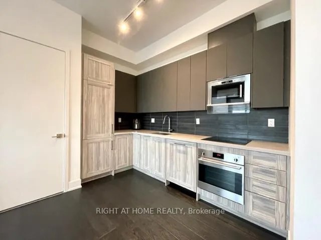 Photo 20 of Unit 610, 2916 Highway 7 Road E, Vaughan, Concord — HOMEH