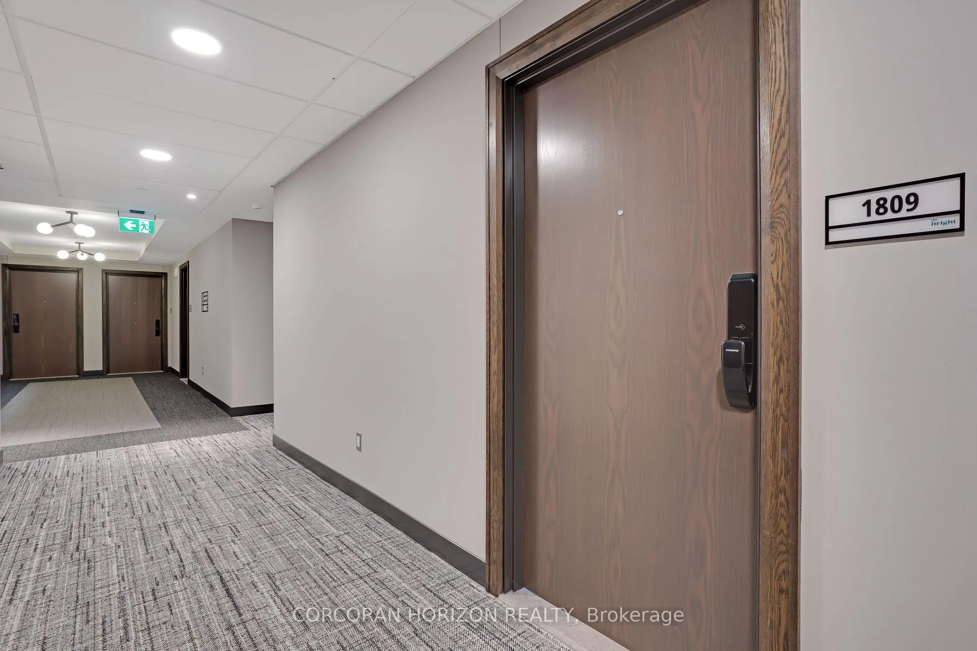 Photo 10 of Unit 1809, 741 King Street W, Kitchener — HOMEH