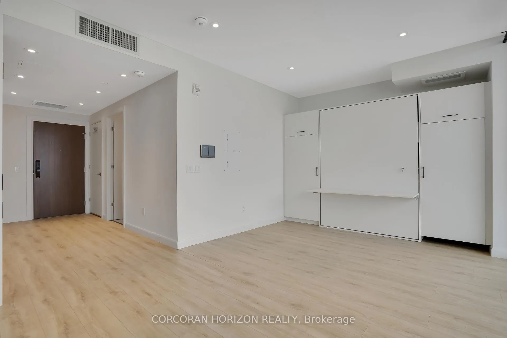 Photo 19 of Unit 1809, 741 King Street W, Kitchener — HOMEH