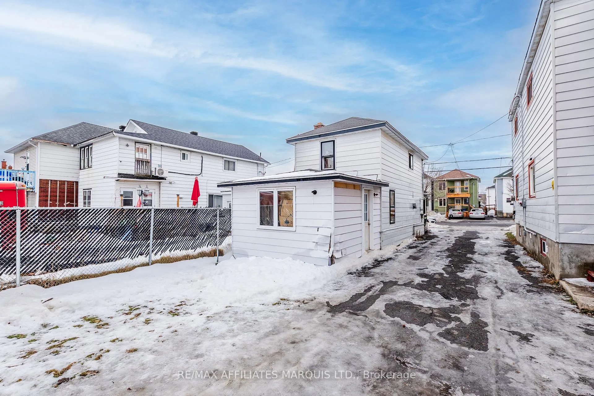 Photo 4 of 221 Carleton Street, Cornwall — HOMEH