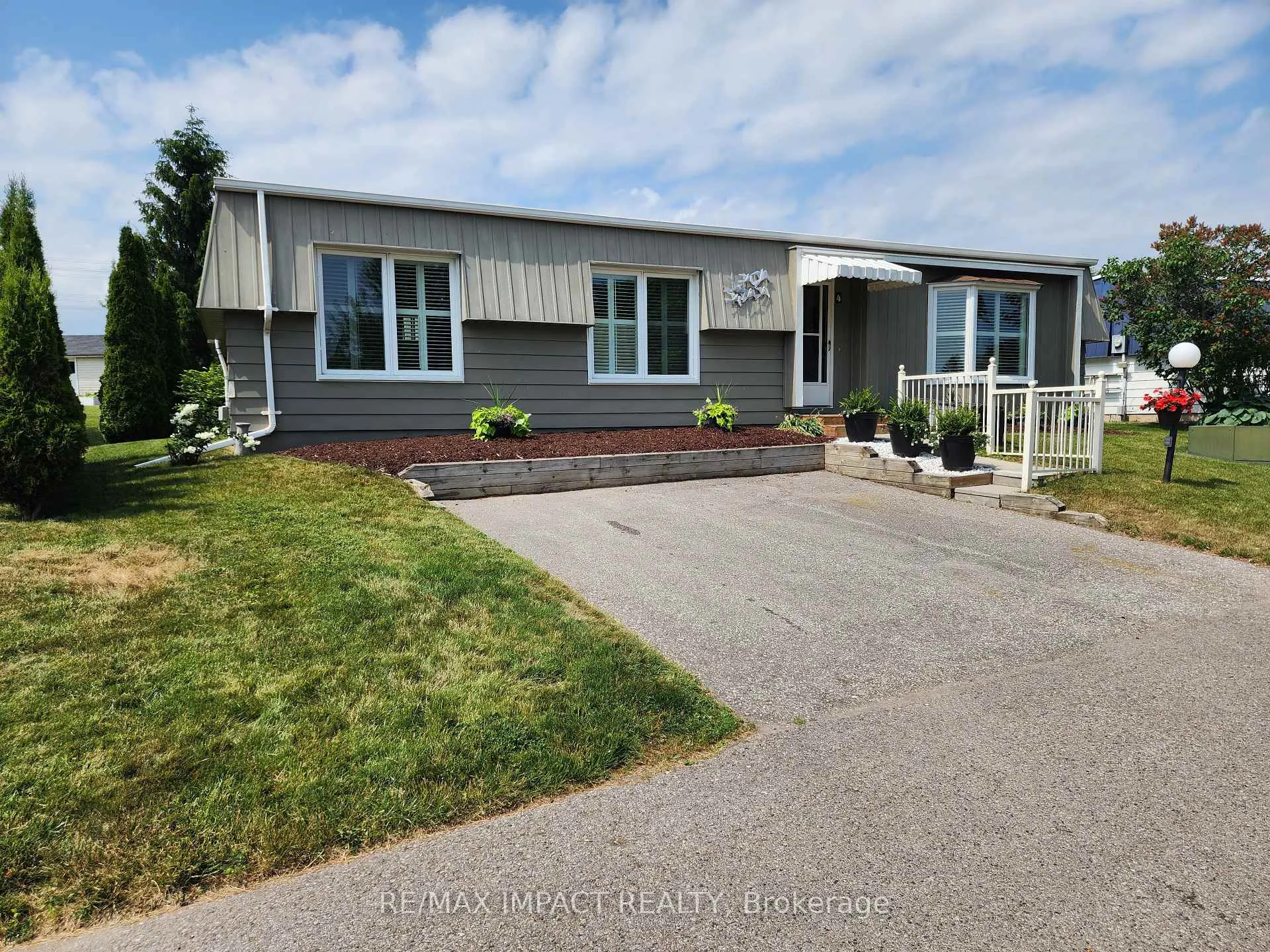 Photo 23 of 4 Champlain Court, Clarington, Newcastle — HOMEH