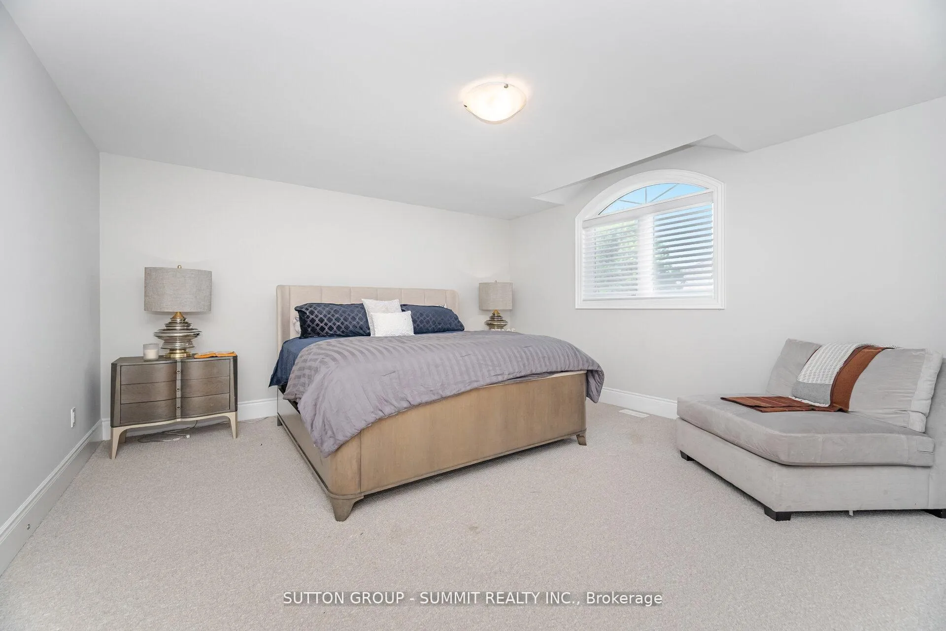 Photo 28 of 16 Westminster Circle, Barrie, Innis-Shore — HOMEH