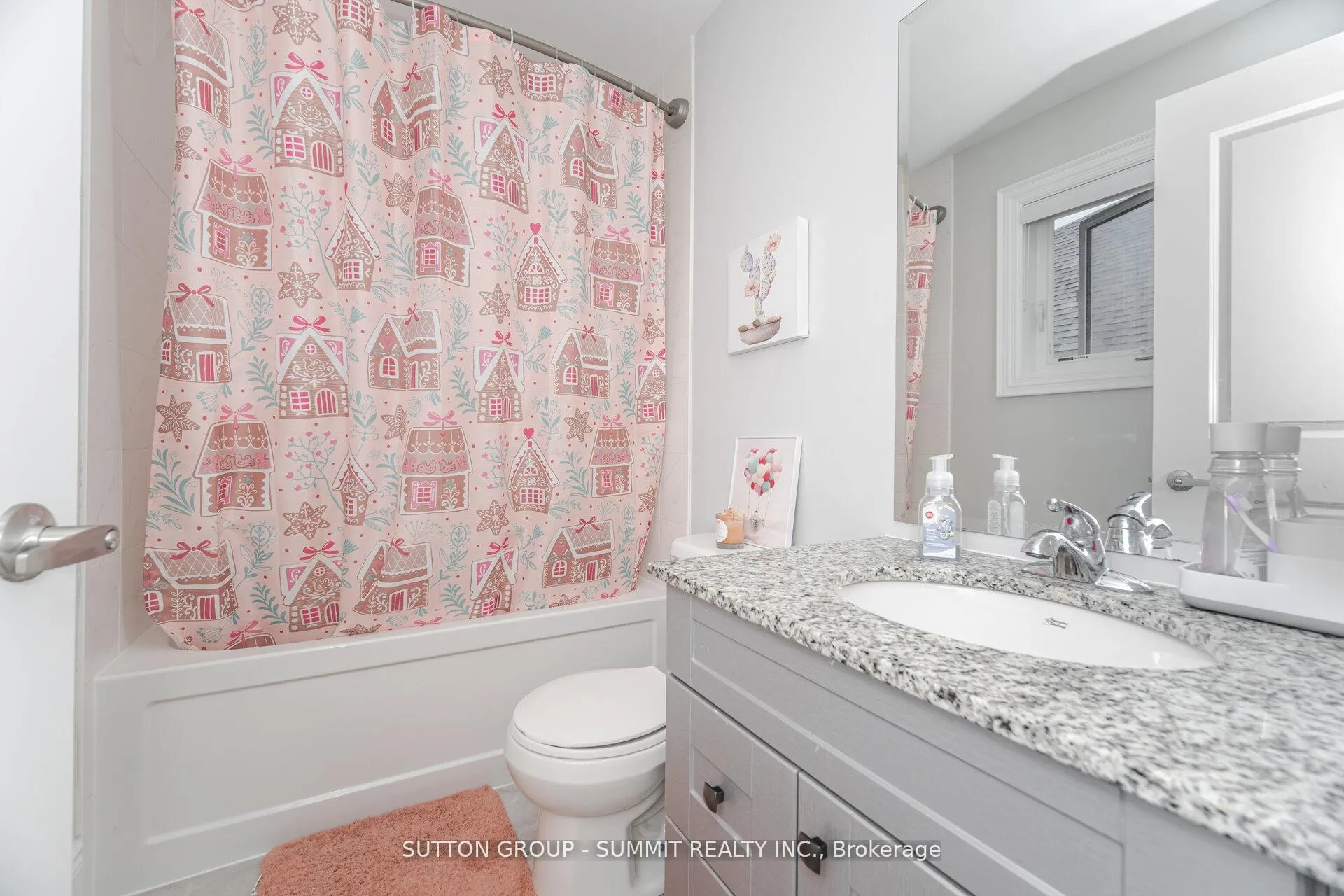 Photo 33 of 16 Westminster Circle, Barrie, Innis-Shore — HOMEH