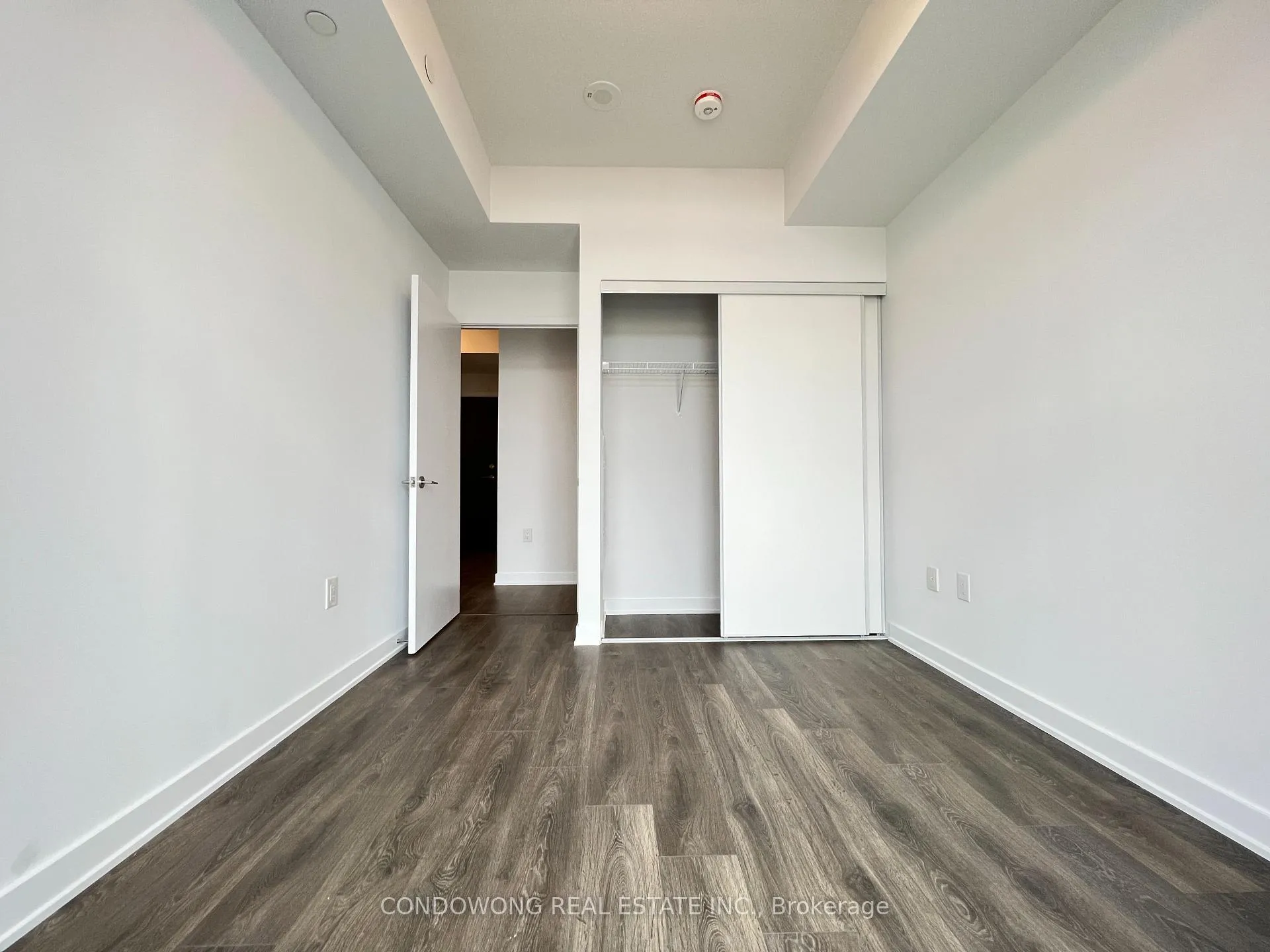 Photo 7 of Unit 908, 60 Honeycrisp Crescent, Vaughan, Vaughan Corporate Centre — HOMEH