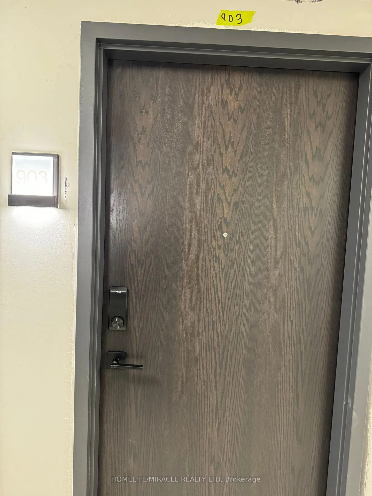 Photo 3 of Unit 903, 56 Lakeside Terrace, Barrie, Little Lake — HOMEH