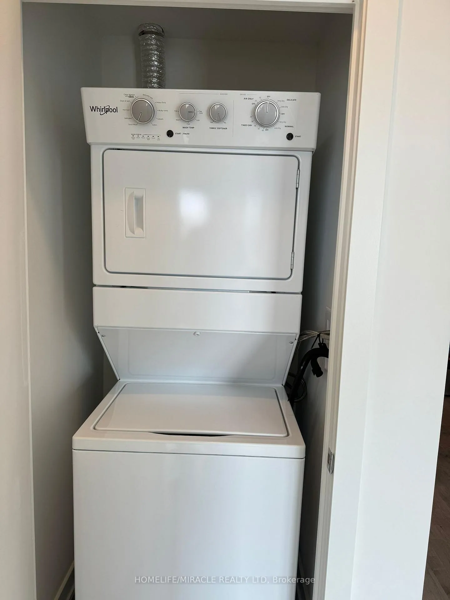 Photo 14 of Unit 903, 56 Lakeside Terrace, Barrie, Little Lake — HOMEH