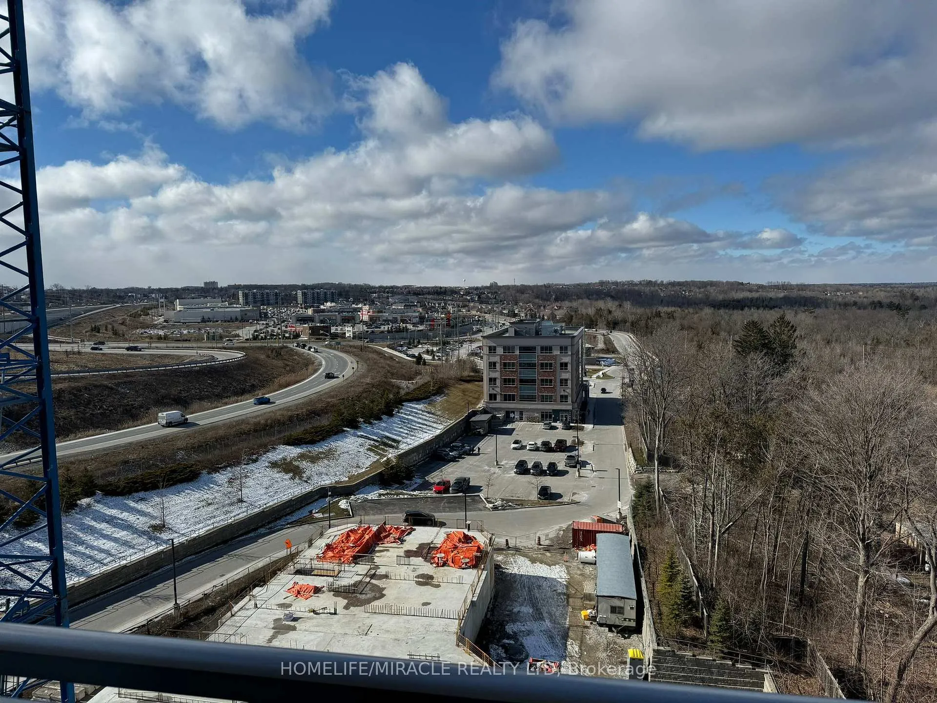 Photo 19 of Unit 903, 56 Lakeside Terrace, Barrie, Little Lake — HOMEH