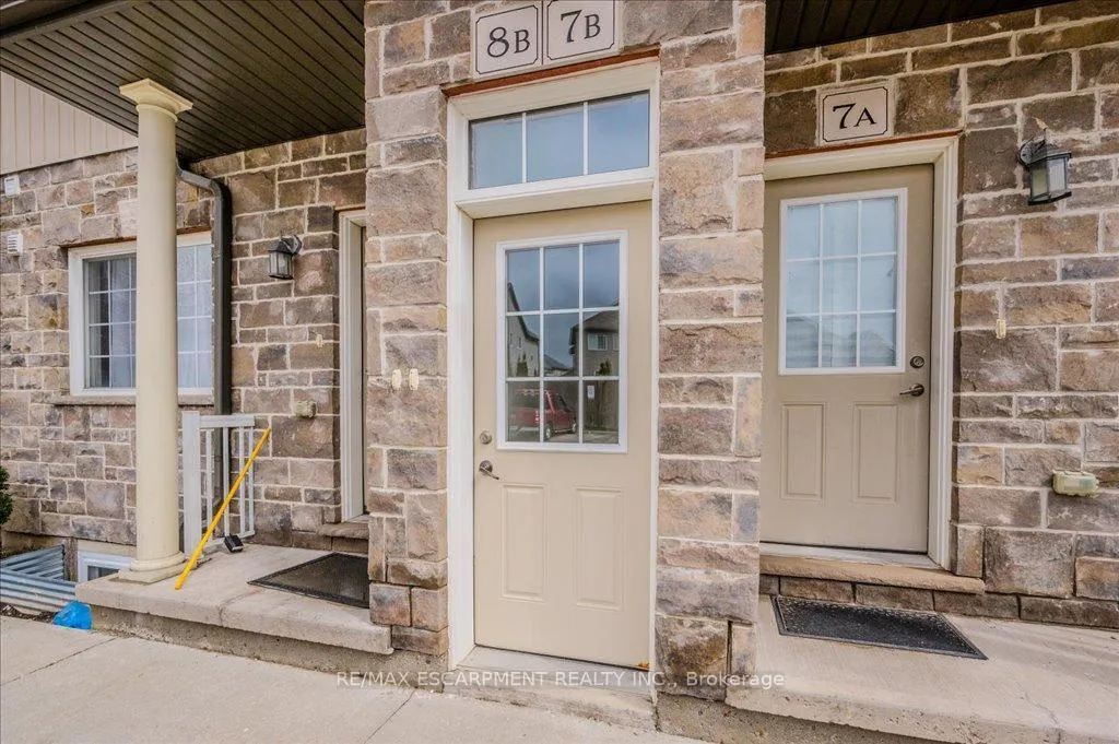 Photo 5 of Unit 8B, 1180 Countrystone Drive, Kitchener, Highland West — HOMEH
