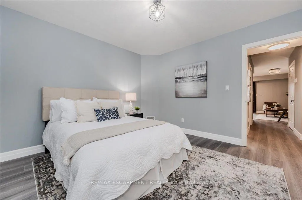 Photo 16 of Unit 8B, 1180 Countrystone Drive, Kitchener, Highland West — HOMEH