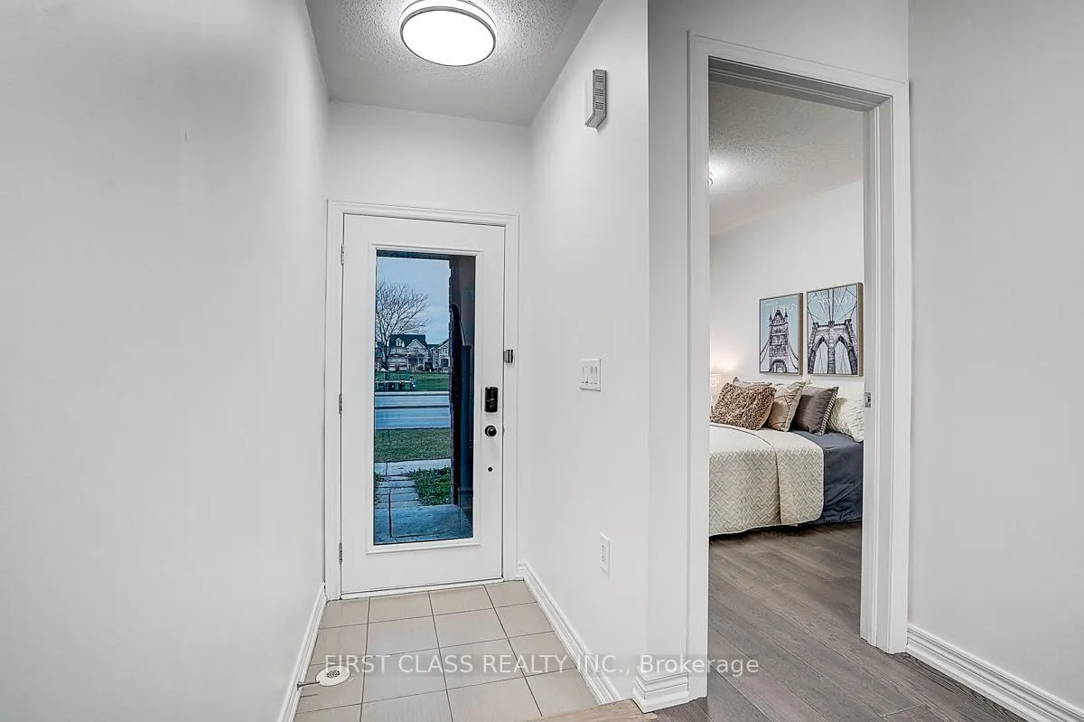 Photo 4 of 10008 Mccowan Road, Markham, Berczy — HOMEH